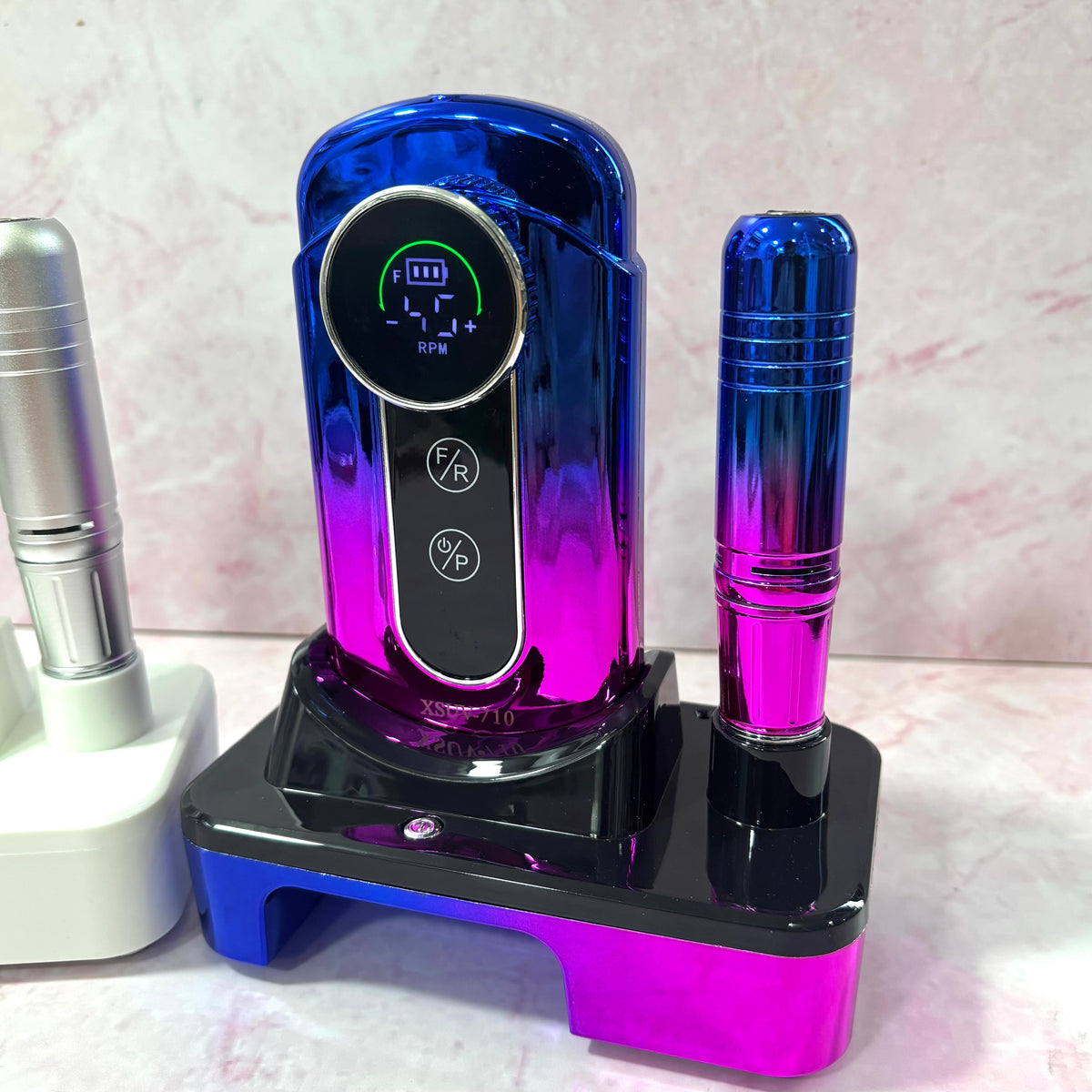 PULIDOR DE UÑAS INALÁMBRICO 45.000 Rpm CON BASE CARGA Y LÁMPARA PRES