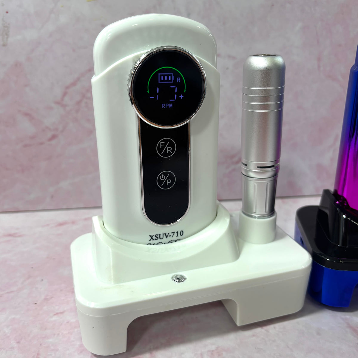 PULIDOR DE UÑAS INALÁMBRICO 45.000 Rpm CON BASE CARGA Y LÁMPARA PRES